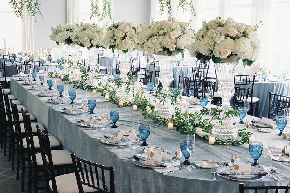 minimalist wedding decor