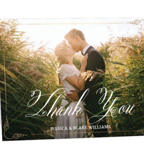 10 Creative Ways to Display Your Wedding Photos 10 Creative Ways to Display Your Wedding Photos