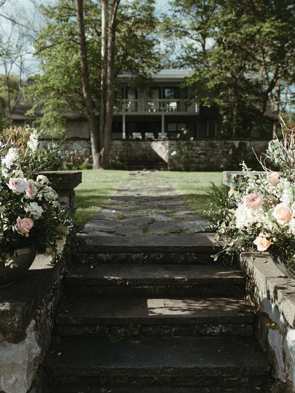 Twice as Nice: Rachel & KC in Hudson Valley, NY