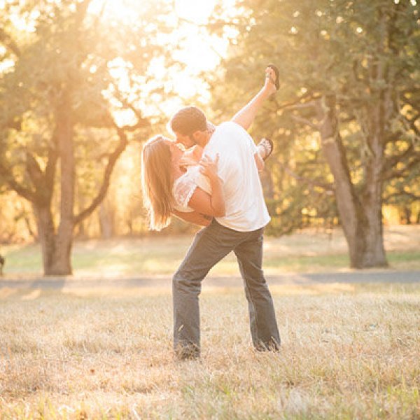 wedding engagement photo